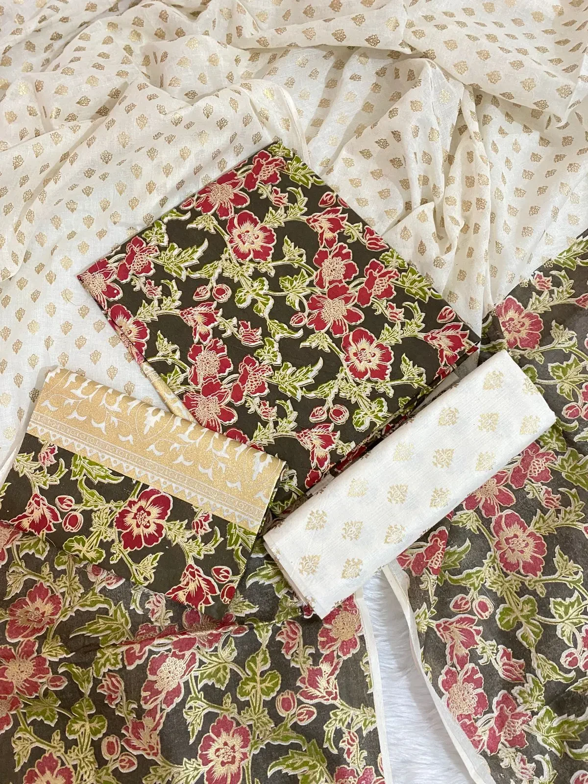 PURE KHADDI COTTON SCREEN PRINT 3PIC ID 2753